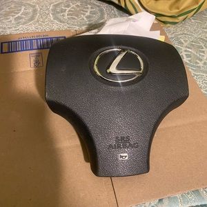 2006-2013 Lexus IS250 drivers side steering wheel airbag